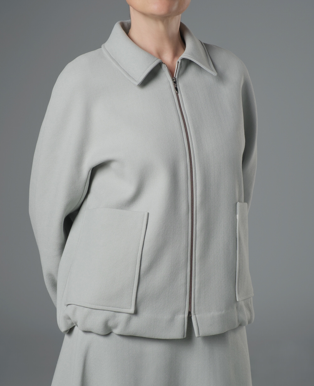 Soft grey wool jacket and skirt set - Image 3